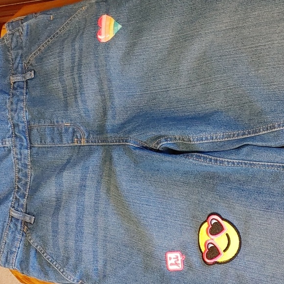 🍁NWT Girl"s Embroidered with Patches Denim Overalls - Picture 6 of 14
